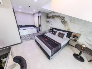 Intercity Airport Hotel