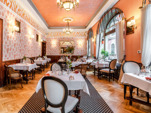 Отель H15 Francuski Hotel