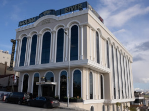 Отель Golden River By Continent Collection