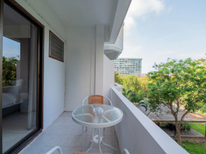 Отель Hillside Resort Pattaya