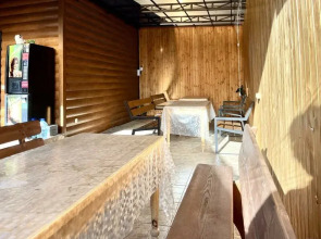 Гостевой дом У Пруда от Травел Хотелс Антураж