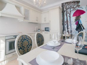 Квартира Большая трехкомнатная квартира с видом на Храм