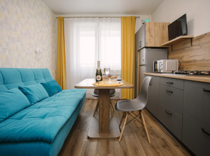 Апартаменты Ук Атмосфера Биpюза и coлнцe в Иcтopическом Центpе Яpославля