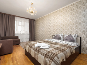 Апартаменты Семейная Квартира на 6 человек м.Домодедовская