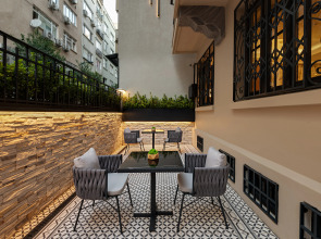 Отель Gleam Collection Hotel