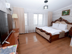 Отель Garden City