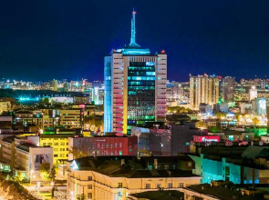 Апартаменты на площади Революции