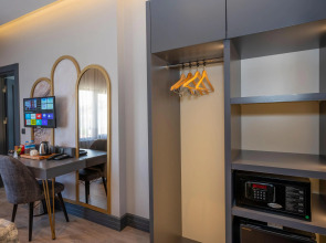 World Class Airport Hotel