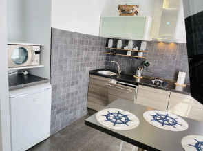 Апартаменты HotelRoom24 Грузинский переулок 14