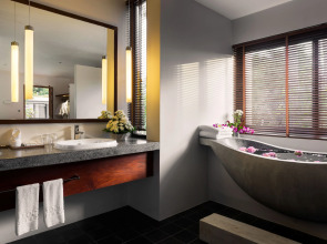 Отель Hillocks Hotel & Spa