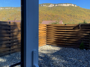 Частный дом Отражение гор