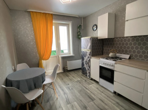 Квартира Изумрудная