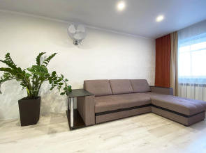 Апартаменты Добрые Сутки на Мухачева 133/2-49