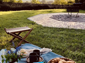 Частный дом часть с 2 спальнями с видом на горы