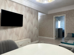 Апартаменты "Эленика" Двухкомнатные в Махачкале с видом на озеро