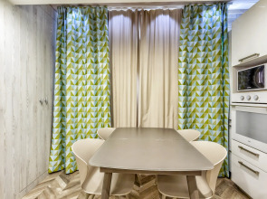 Апартаменты 31. Самый центр. Вид на город и горы. Идеально для командированных и туристов.