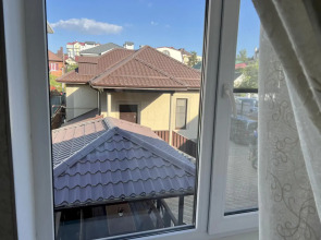 Апартаменты 381 Мичурина 7