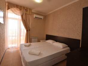 Отель Замок Азов