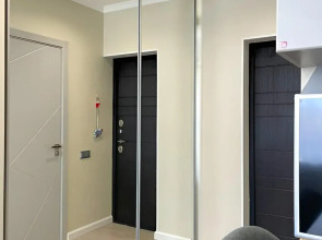 Апартаменты Айсберг с видом на храм с балконом