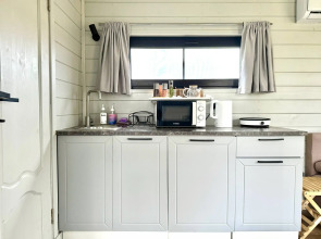 Частный дом Moroshka Scandi - домик для двоих с видом на лес