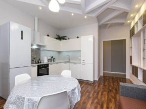 Квартира Семейная Трёхкомнатная с видом на Обь