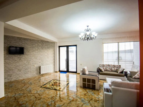 Отель Баттони