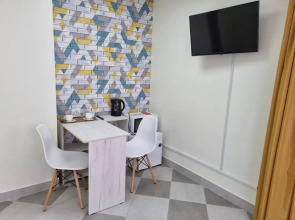 Diplomat Na Molodezhnoy Hotel