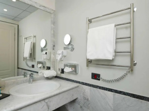 Отель Best Western Plus Congress Hotel