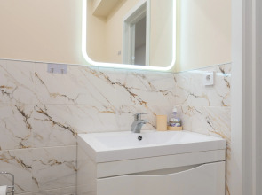 Апартаменты светлые и стильные от LetoApart