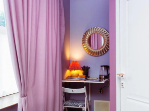 Гостевой дом Four Lions House (Фор Лайонс Хаус)