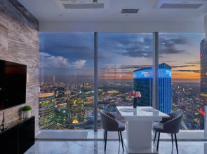 Апартаменты Sky City Moscow 80 этаж Вид на МГУ, Лужники, Парк победы, Воробьевы горы! Уникальный вид!