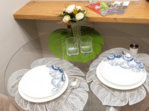 Квартира уютная трехкомнатная с двумя балконами рядом с островом Канта