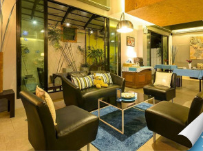 Отель Sea Front Home