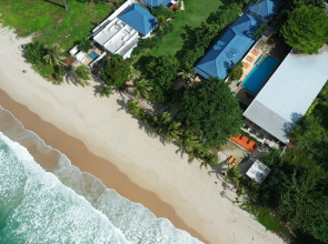 Отель Bandara On Sea