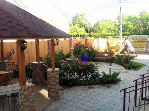 Гостевой Дом Уютный Дворик