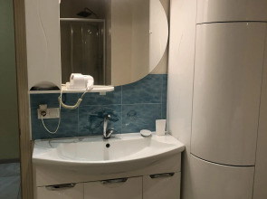 Апартаменты в центре с видом на Севастопольскую бухту