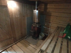 Частный ДОМ У ВОДЫ С БАНЬКОЙ