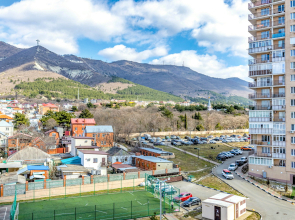 Улучшенные трехкомнатные апартаменты с террасой