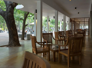 Отель Nilaveli Beach