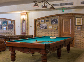 Отель Кавказ