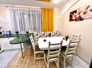 Просторные двухкомнатные Апартаменты в ЖК Камелот рядом с Набережной р. Волга (Садовая 335)