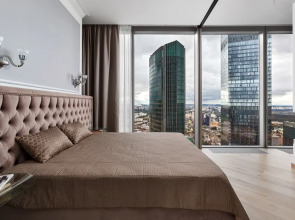 Romantic apart on 71 floor