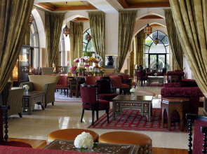 Отель Palace Downtown