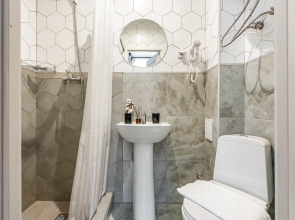 Апартаменты ДВА ГОРОДА на набережной Невы