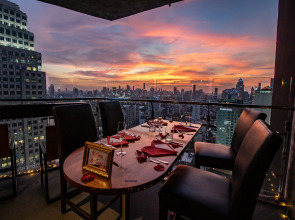 The Continent Hotel Sukhumvit / Asok BTS Bangkok by Compass Hospitality