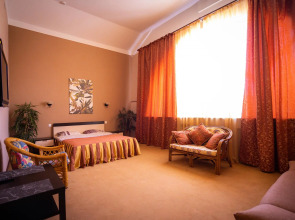 Отель Саврасовская