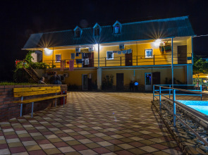 Гостевой Дом Кедр