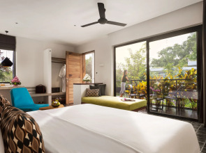 Отель Hillocks Hotel & Spa