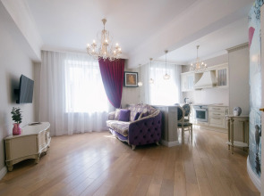 Квартира Большая трехкомнатная квартира с видом на Храм