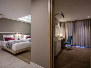 Отель Woovo Phuket Patong